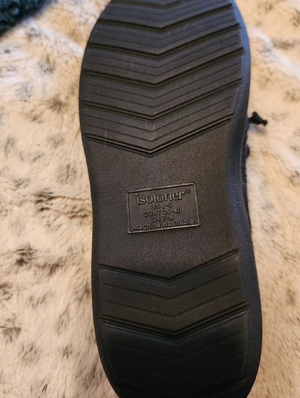 Men's Isotoner Black Suede Moccasin Slippers Size 8-9